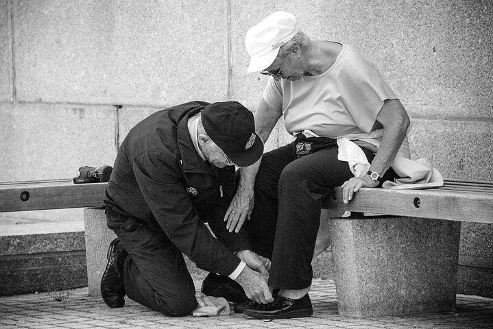 Lacets et amour séniors