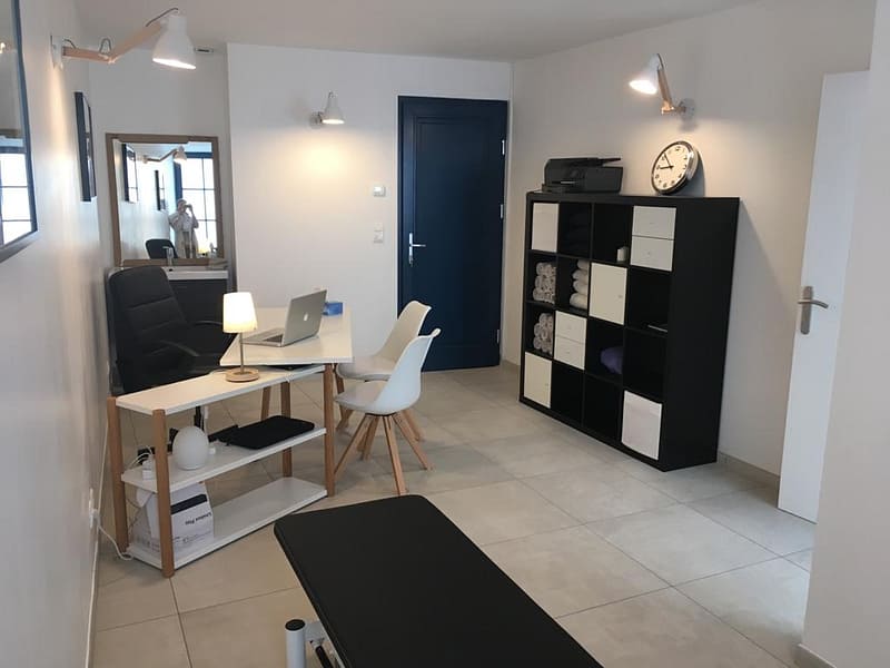 Salle de soin 1 cabinet Brivaostéo réservée aux ostéopathes